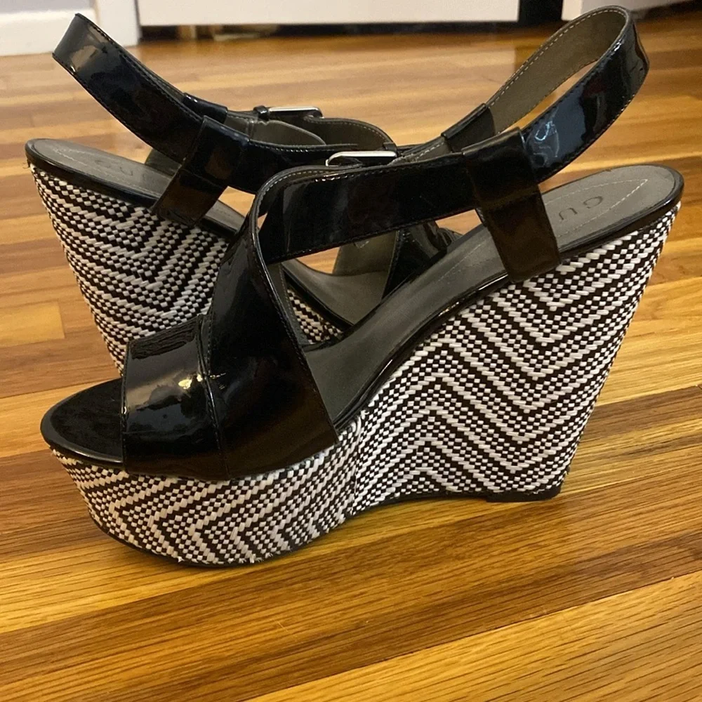 Guess Women’s Black and White Striped Wedges Size 9
